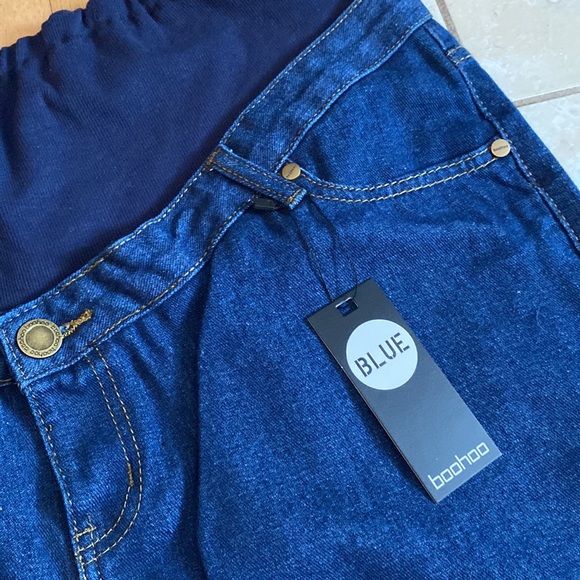 Boohoo Maternity Jeans - Picture 2 of 6